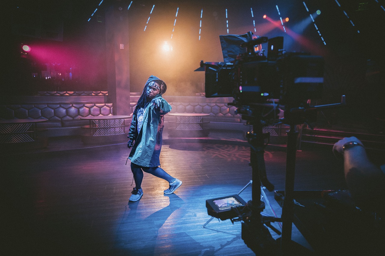 探索热门视频新风尚,最新热门视频推荐,领略不一样的世界