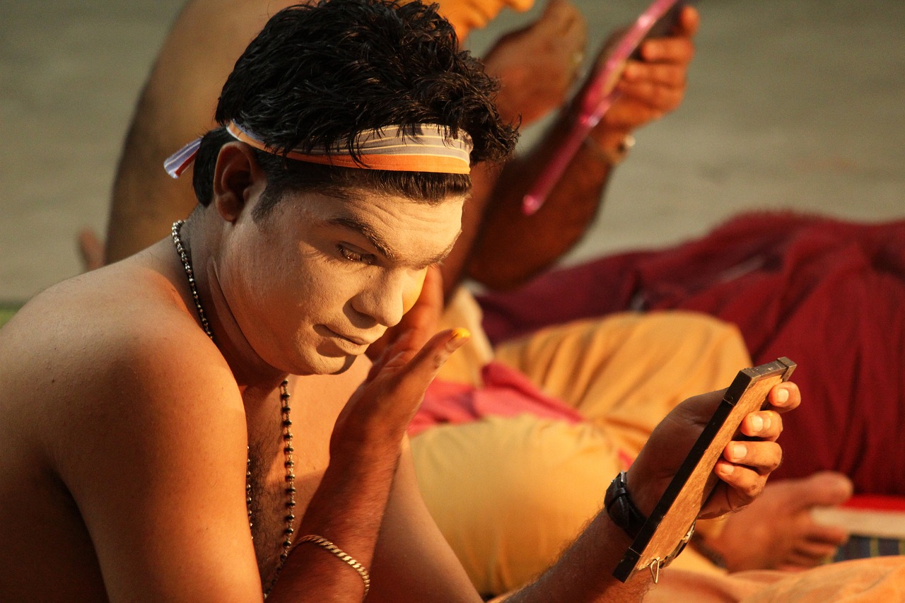 韩剧三级电影,边缘文化与艺术的探讨及涉黄问题探讨