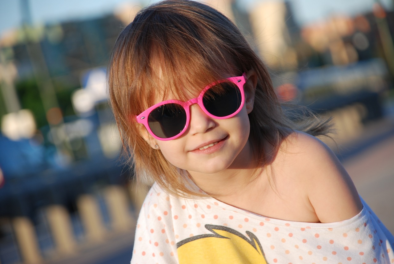 最新快乐大本营谢娜动态更新,快乐家族中的灿烂笑容